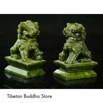 Rare Пара статуй ручной работы из 100% натурального зеленого нефрита Китая для собаки-льва